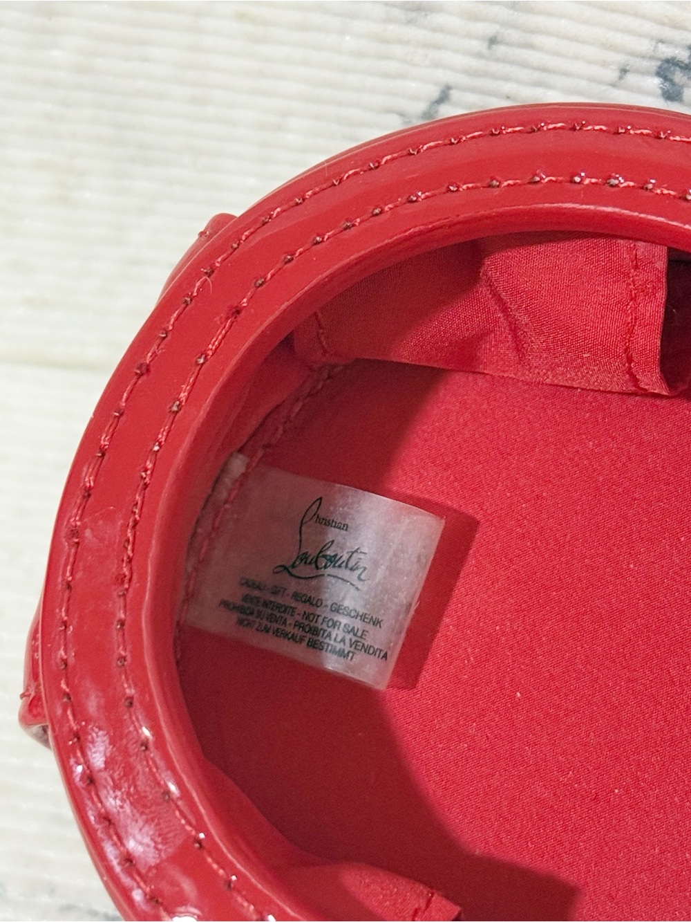 Christian Louboutin Red Patent Round Keyring Charm - Picture 5 of 7